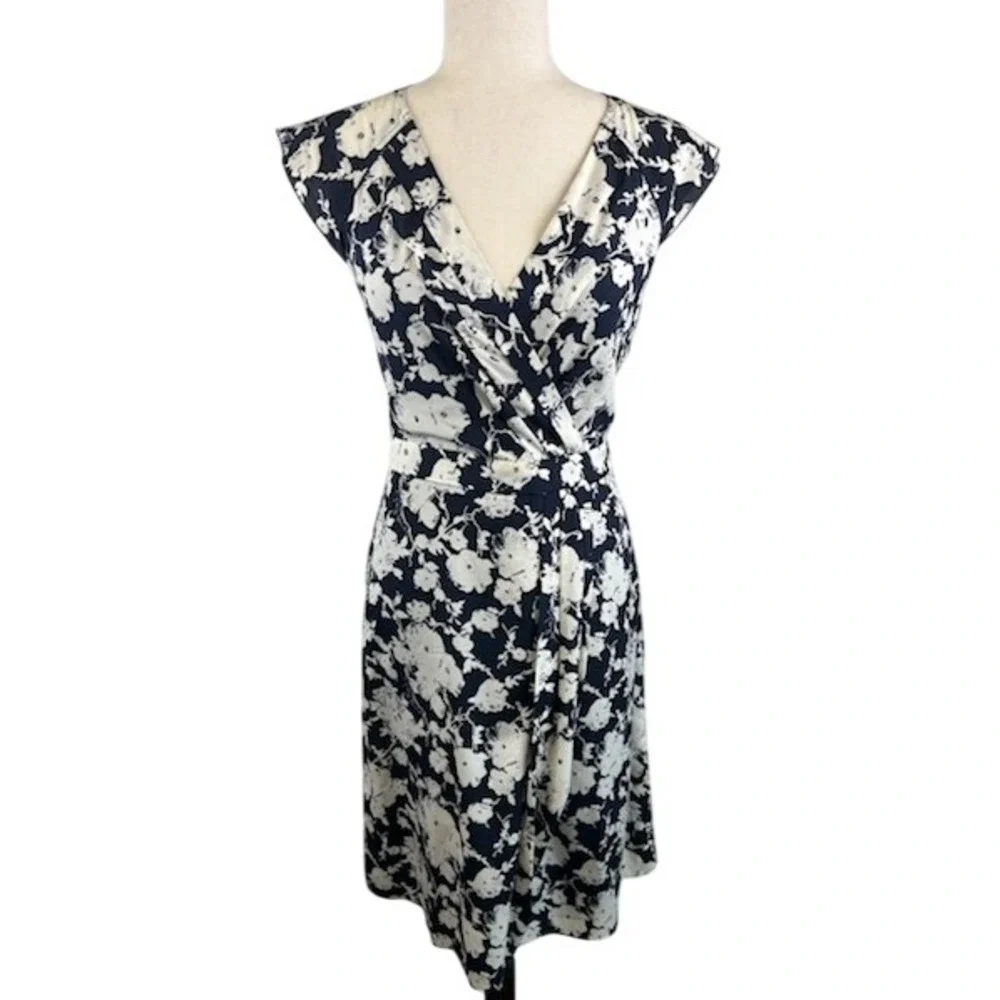 Tory Burch Floral Print Silk Dress‎ Knee Length Sheath Blue White Size 2
